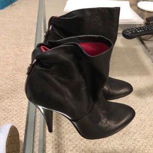 BCBG Black LEATHER Ankle Booties